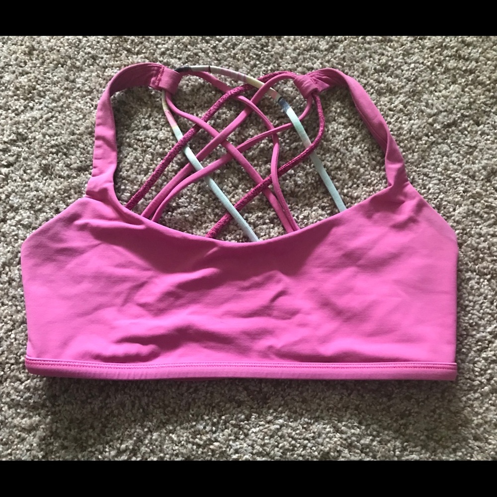Lululemon free to be bras